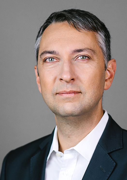 Weitere Vorstandsmitglieder: Univ.-Prof. Dr.-Ing.  Sebastian Schlund